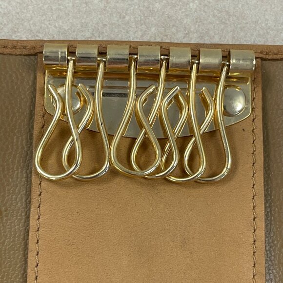 Celine Vintage Macadam 6-Key Cles - Preowned - Picture 5 of 10
